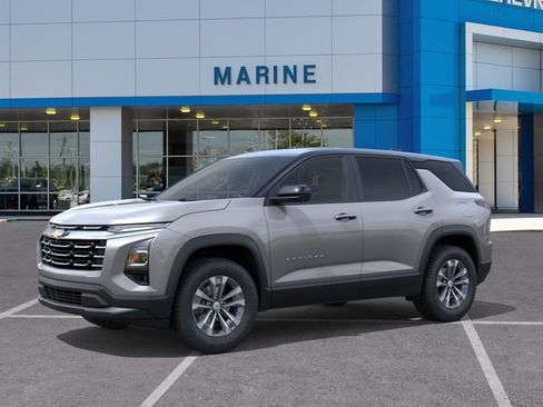 New 2026 Chevrolet Equinox LT FWD image 2