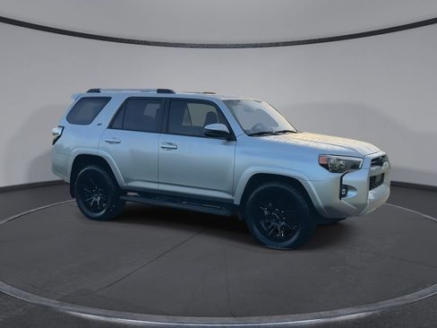 Used 2022 Toyota 4Runner SR5 RWD image 2