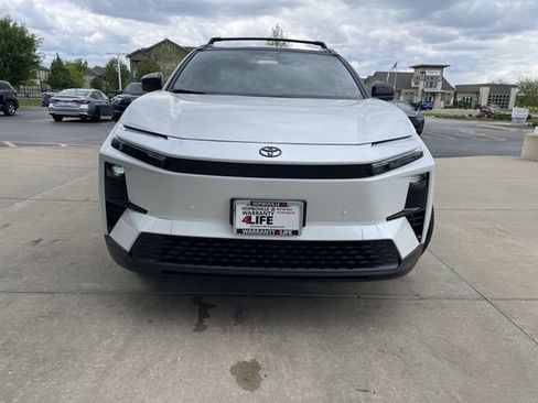 New 2026 Toyota C-HR w/ Cold Weather Package AWD/4WD image 11