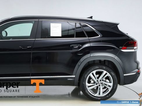 Used 2024 Volkswagen Atlas Cross Sport SEL R-Line AWD/4WD image 42