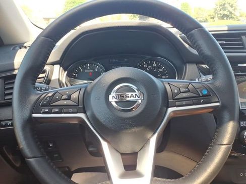 Used 2019 Nissan Rogue SL w/ Premium Package AWD/4WD image 20