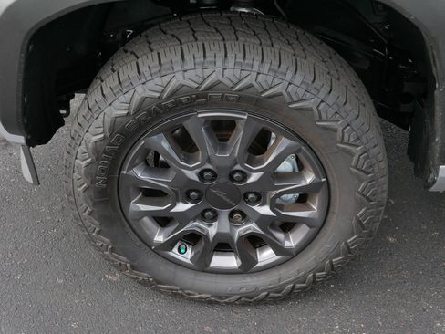 Certified 2025 Toyota 4Runner SR5 image 15