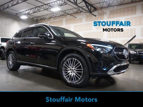Used 2024 Mercedes-Benz GLC 300 4MATIC image 1