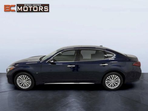 Used 2016 INFINITI Q70 L 3.7 image 3