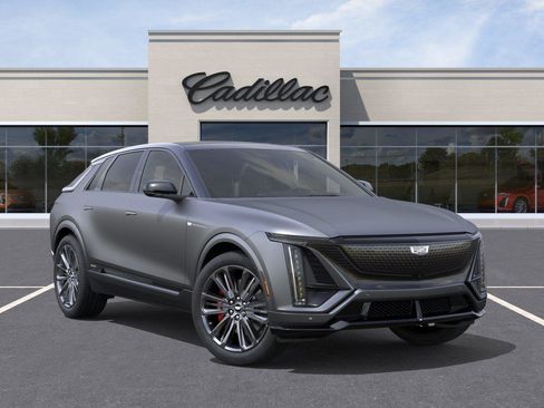 New 2026 Cadillac Lyriq V AWD/4WD image 8
