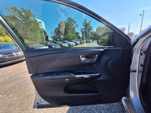 Used 2015 Toyota Avalon XLE Touring image 14