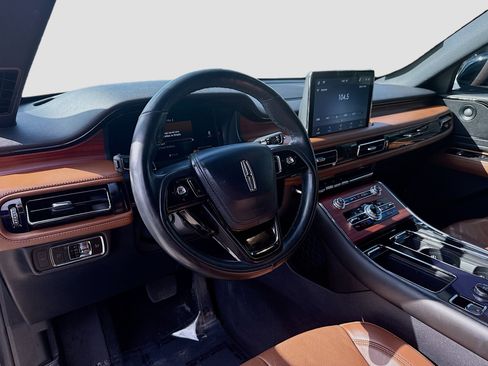 Used 2023 Lincoln Aviator Reserve w/ Equipment Group 201A image 9