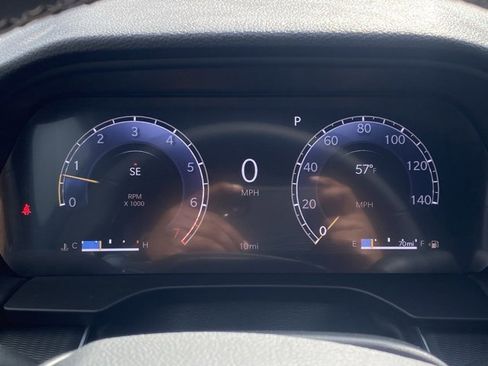 New 2025 Jeep Grand Cherokee Laredo X w/ Luxury Tech Group I image 19