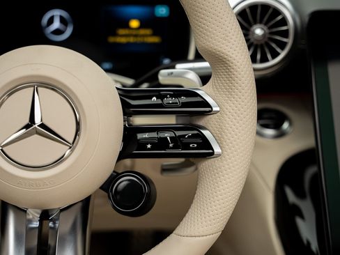 Used 2022 Mercedes-Benz SL 55 AMG 4MATIC image 50