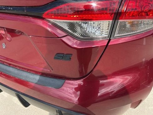Used 2024 Toyota Corolla SE FWD image 4