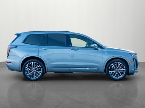 Used 2024 Cadillac XT6 Sport image 8
