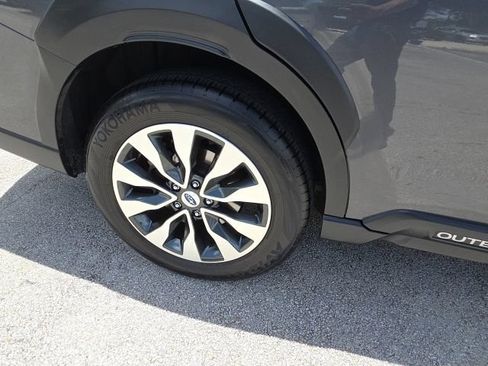 Certified 2023 Subaru Outback Limited AWD/4WD image 9
