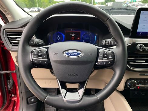 Used 2022 Ford Escape Titanium AWD/4WD image 13