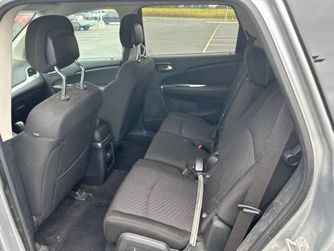 Used 2020 Dodge Journey SE FWD image 10