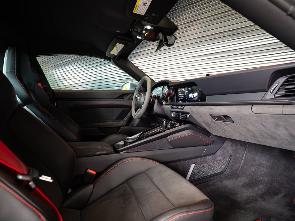 Certified 2022 Porsche 911 Targa 4 GTS AWD/4WD image 27