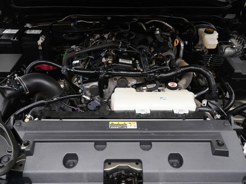 Used 2024 Toyota Tacoma TRD Off-Road image 35