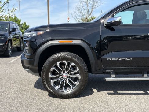 Used 2024 GMC Canyon Denali AWD/4WD image 9