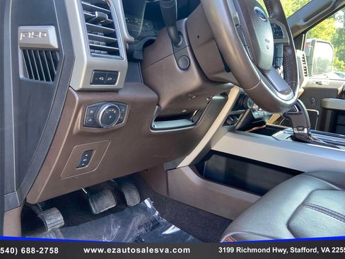 Used 2017 Ford F150 King Ranch w/ Equipment Group 601A Luxury AWD/4WD image 25