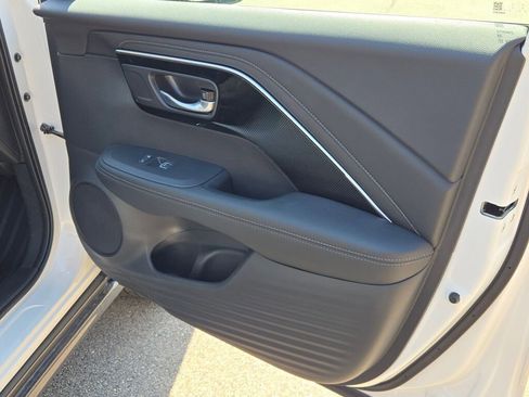 Certified 2025 Acura ADX AWD image 6