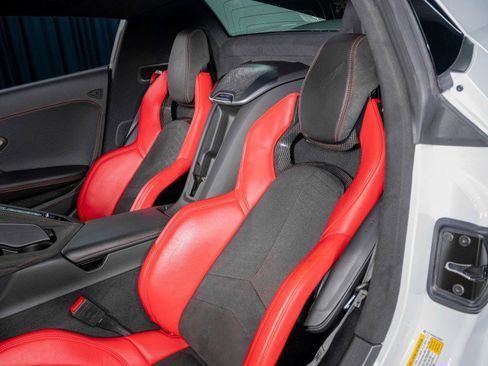 Used 2020 Chevrolet Corvette Stingray Premium Conv w/ 3LT Preferred Equipment Group image 20