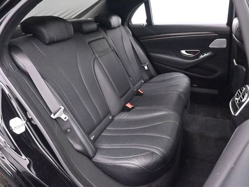 Used 2016 Mercedes-Benz S 550 4MATIC Sedan image 22