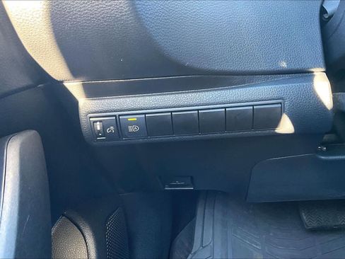 Used 2024 Toyota Corolla LE image 33