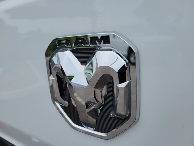 Used 2025 RAM ProMaster 2500 w/ U-Haul Equipment Group FWD image 12