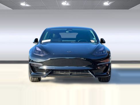 Used 2021 Tesla Model 3 Standard Range Plus image 5