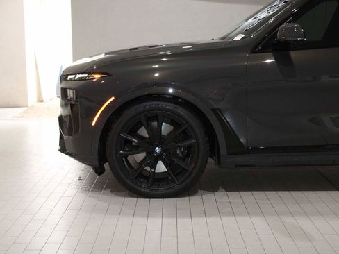 Certified 2023 BMW X7 xDrive40i w/ M Sport Package image 4