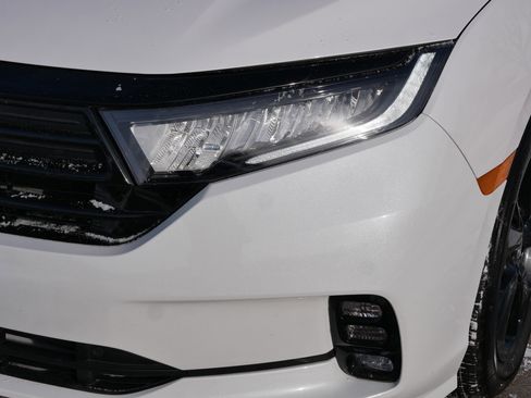 Used 2024 Honda Odyssey Sport image 16