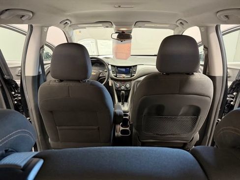 Used 2019 Chevrolet Trax LS FWD image 30