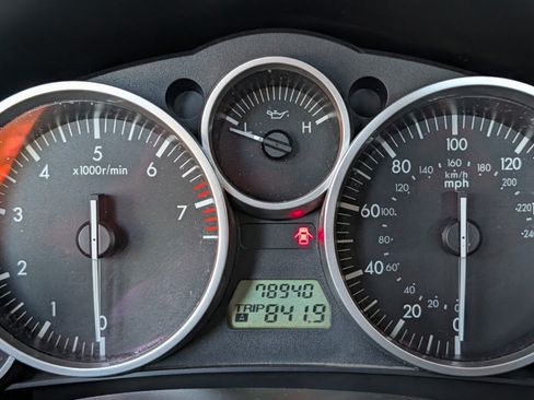 Used 2007 MAZDA MX-5 Miata Touring w/ Suspension Pkg RWD image 15
