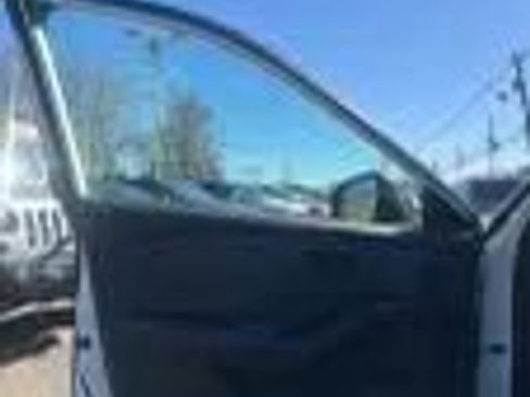 Used 2021 Nissan Rogue S AWD/4WD image 9