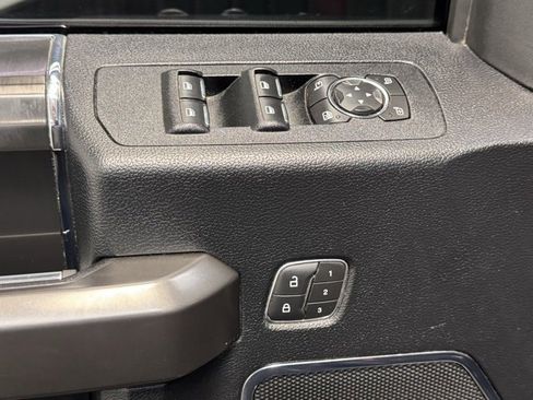 Used 2019 Ford F150 Lariat w/ Equipment Group 502A Luxury image 12