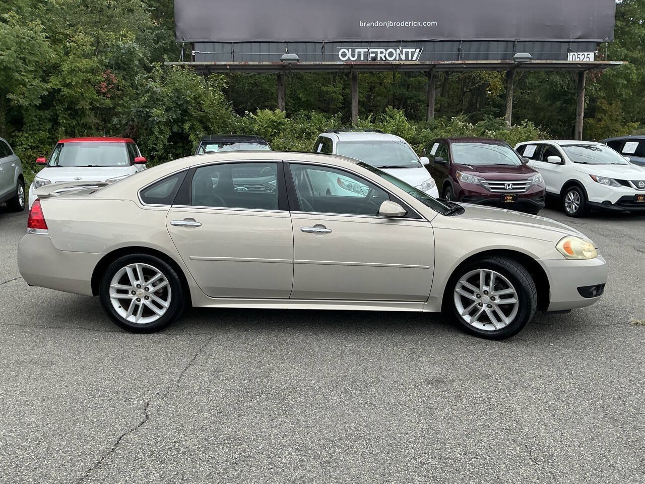 Used 2012 Chevrolet Impala LTZ FWD image 5