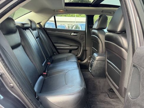 Used 2015 Chrysler 300 Limited w/ 300 Premium Group RWD image 15