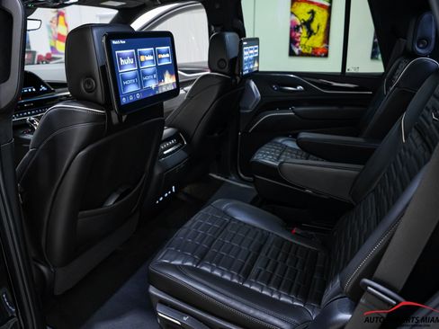 Used 2023 Cadillac Escalade V AWD/4WD image 10