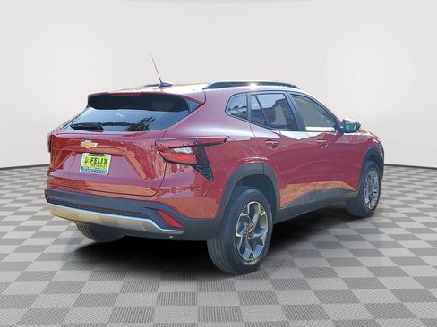 New 2026 Chevrolet Trax LT image 3