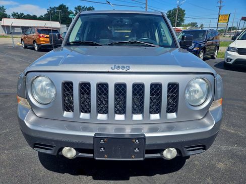 Used 2015 Jeep Patriot High Altitude AWD/4WD image 4