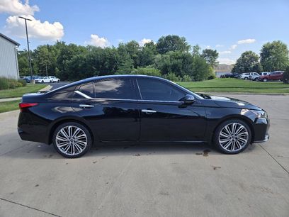 Used 2023 Nissan Altima 2.5 SL