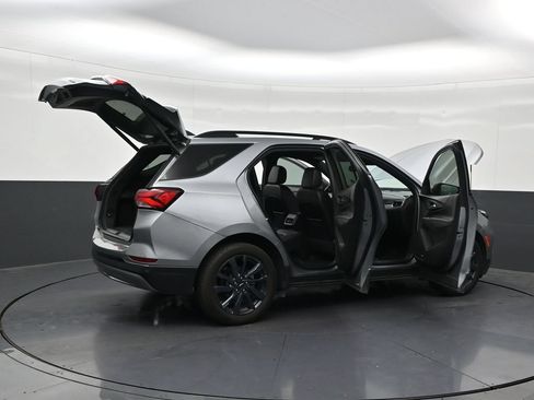 Used 2024 Chevrolet Equinox RS w/ RS Leather Package FWD image 31