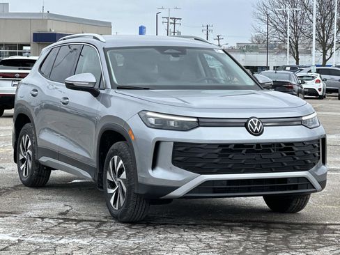 New 2026 Volkswagen Tiguan S image 7