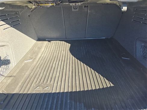 Used 2023 Audi A4 2.0T Premium Plus image 14