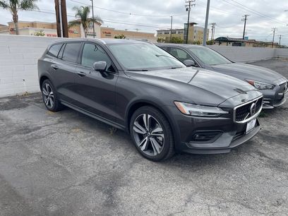 Used 2025 Volvo V60 B5 Cross Country Plus