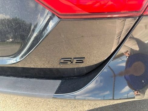 Certified 2022 Toyota Camry SE FWD image 8