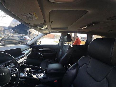 Used 2025 Kia Telluride S image 6