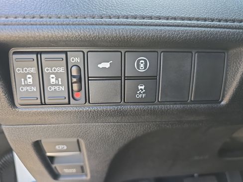 Used 2024 Honda Odyssey EX-L image 28