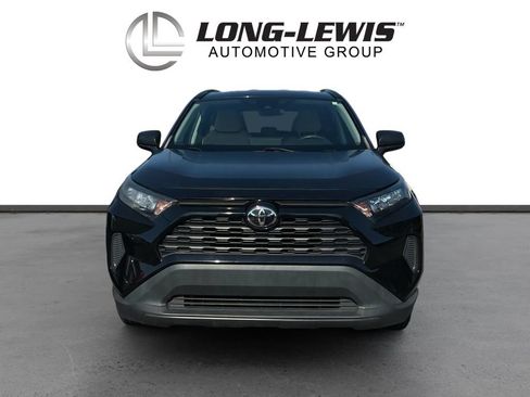 Used 2021 Toyota RAV4 LE FWD image 11