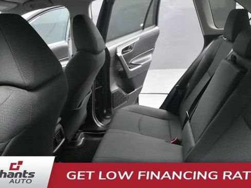 Used 2023 Toyota RAV4 LE AWD/4WD image 19