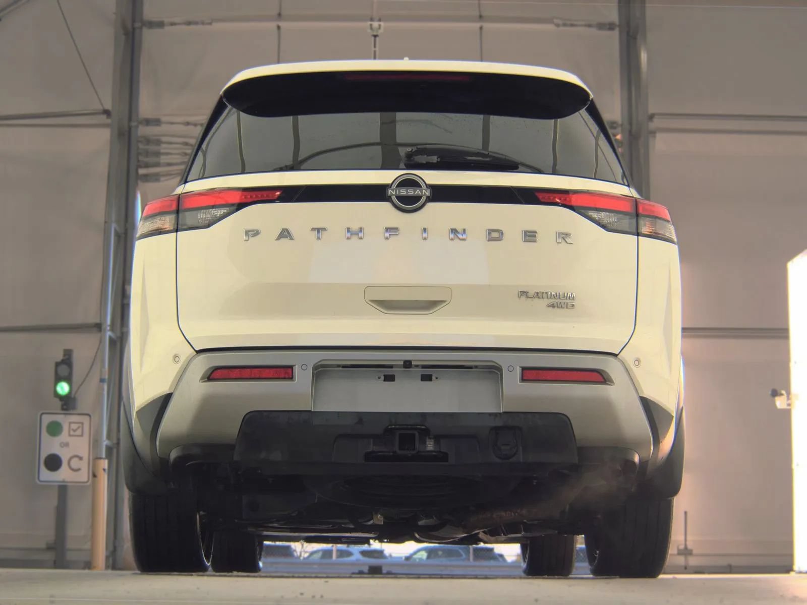 Used 2024 Nissan Pathfinder Platinum AWD/4WD image 7